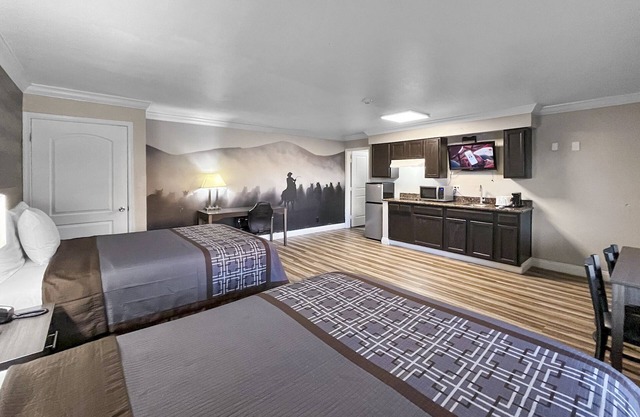 Rodeo Lodge