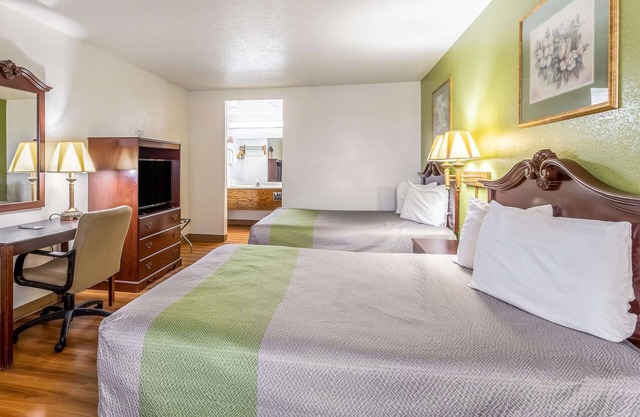 Rodeway Inn