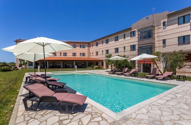 Rodia Inn