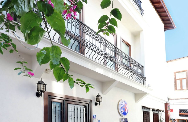 Rodina Suites