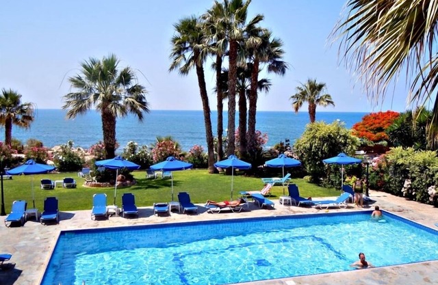 Rododafni Beach Apartments