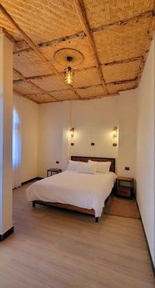 Roha Family Gust House