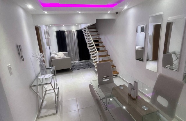 Romántico y lujoso apartamento a tan solo 10 minutos del aeropuerto!