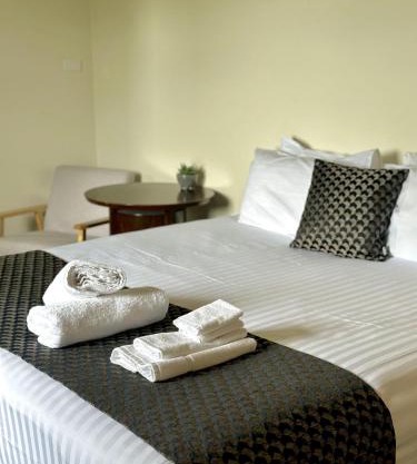 Romano's Hotel & Suites Wagga Wagga