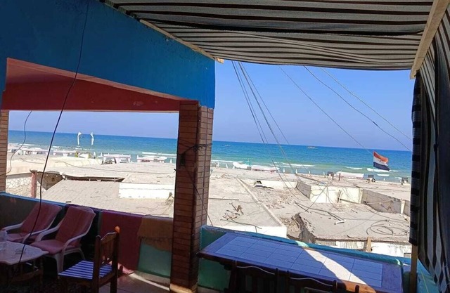 Romantic whit villa on meka beach