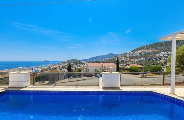 Romantic 5 BR villa W/ Pool, Kalkan Villa 1049