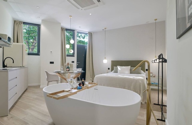 Romantic Apartment N1 Oceanografico Virkin Suites