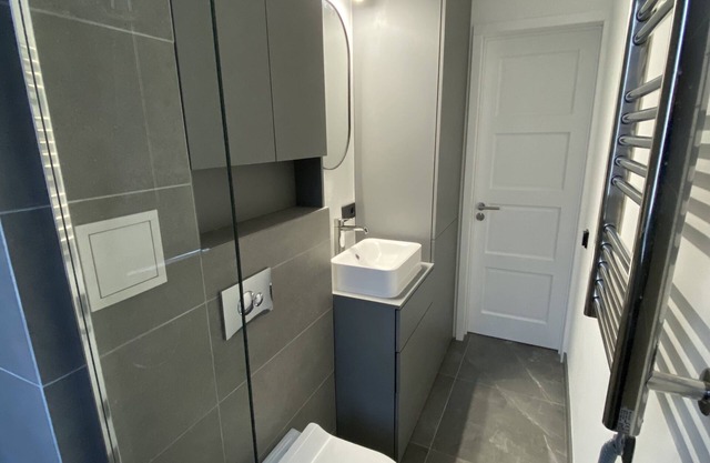 Romantic apartment with wood burning stove located in green, quiet neighbourhood