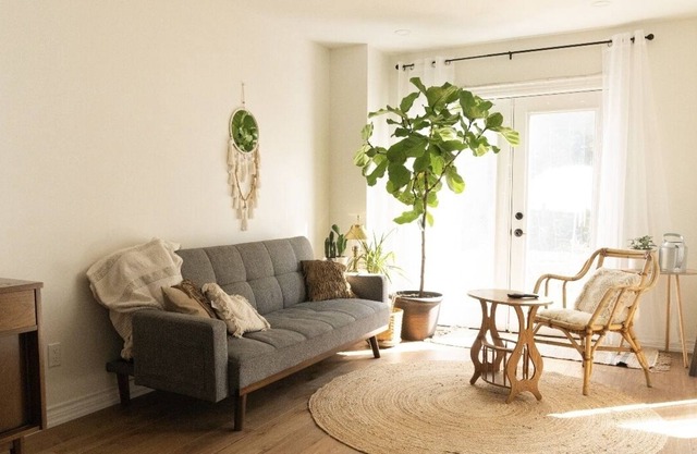 Romantic Bohemian Townhouse with Patio