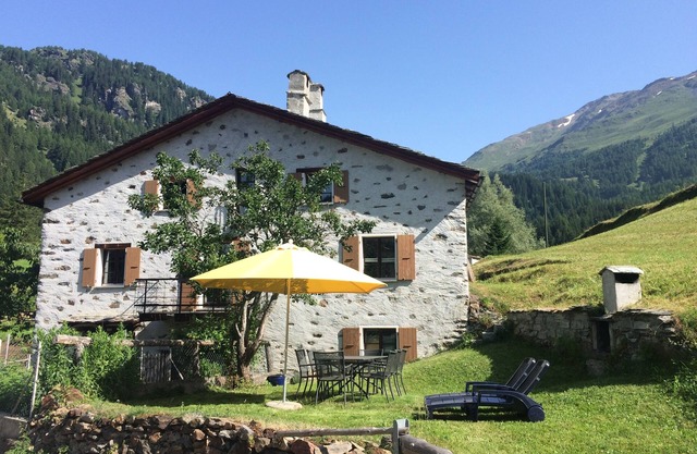 Casa de vacaciones independiente, romántica, 2-8 P, en Val Poschiavo, cerca de Engadin