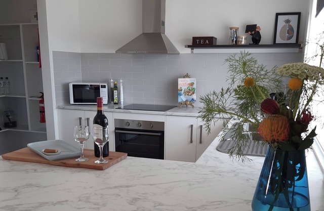 Romantic country getaway nestled amongst the vines of the sunny SA riverland.