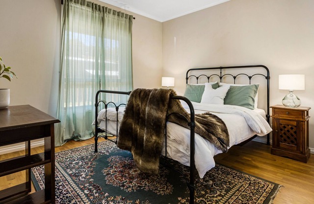 Romantic Heathcote Winery Stay and Olive Grove
