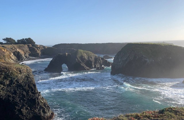 Romántico Mendocino Garden Cottage - 4 minutos del océano