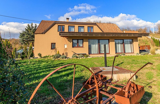 Romantic Pool Villa Angela with sauna, Bednja, Croatia