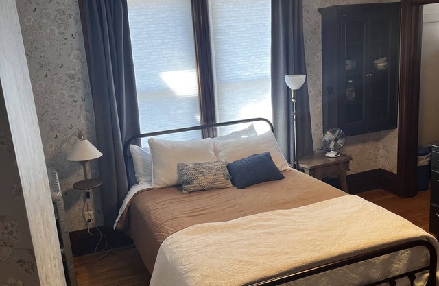 Segundo piso, suite tipo estudio en el corazón de Marquette, a pasos del centro