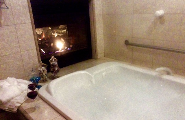 Experiencia romántica de spa en la lujosa cabaña de luna de miel Creekside en los desembarcos