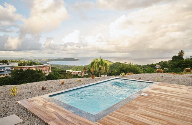 Romantic Space with private pool and Ocean View