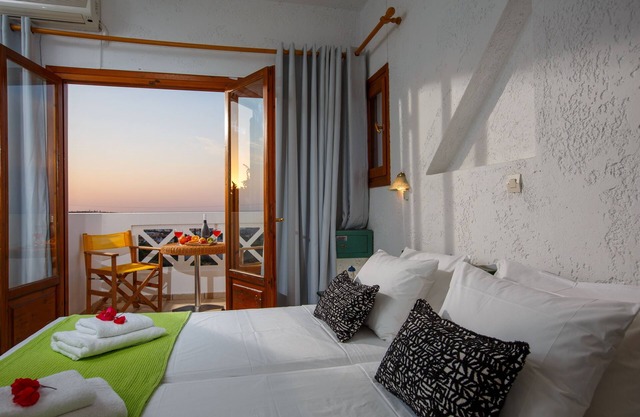 Romantica Hotel Apartments