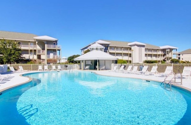 Romar Lakes #205e