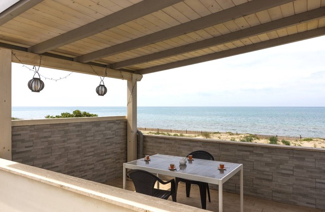 Rome's Beach House 1 by Interhome