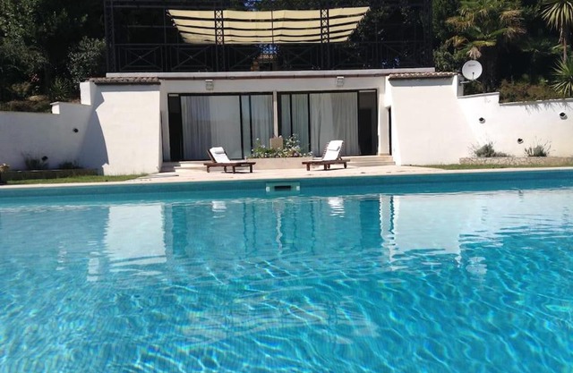 Rome villa swimming pool