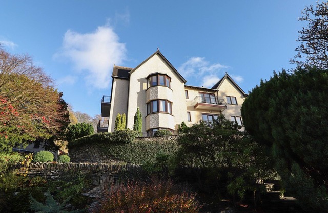 ROMNEY 14, family friendly, luxury holiday cottage in Ambleside