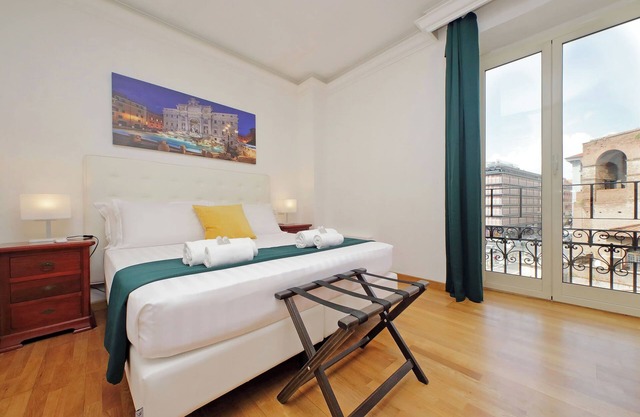 Romulus Rooms