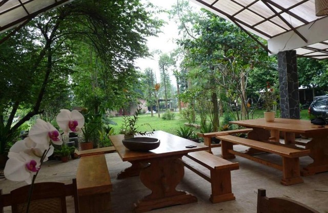 Ronia Mountain Villa Lembang