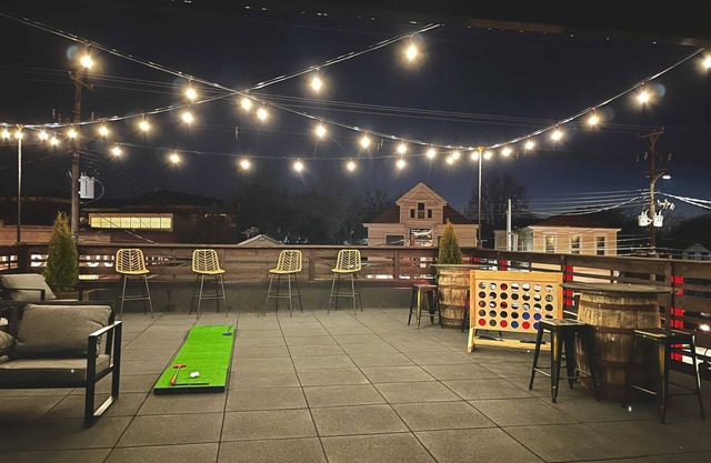 Rooftop & Pub Suites @ Bungalou + Bourbon Bar + Gameyard