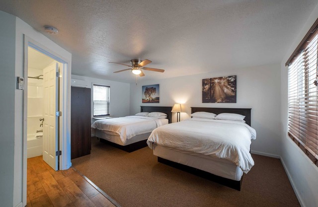 Room 1 at Inland Lakes Motel, Indian River, MI