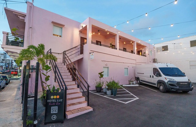 Room 11: Balcony Bliss in Creative Santurce