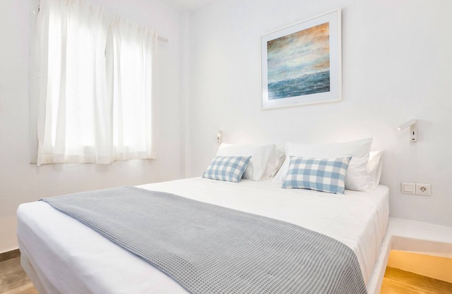 Room 7 @ Pelican Paros in the Old Town