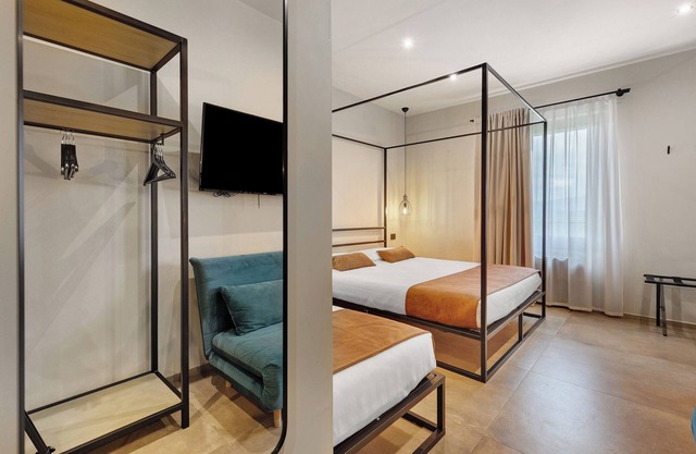 Habitación 'Agr Casa Pezzo Tripla 1' con piscina compartida, Wi-Fi y aire acondicionado.