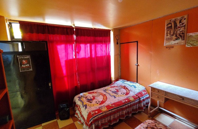 Habitación B Casa El Colibrí TV (CEC)