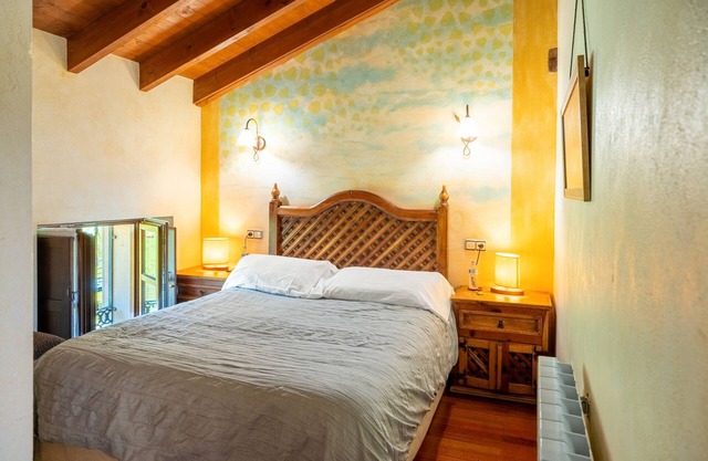 Habitación 'Castañu' con vistas a la montaña, jardín compartido y Wi-Fi