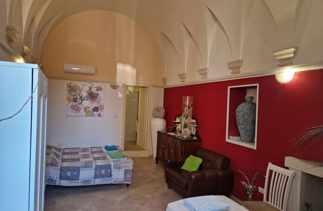 Habitación 'Ciclamino' con terraza compartida, Wi-Fi y aire acondicionado