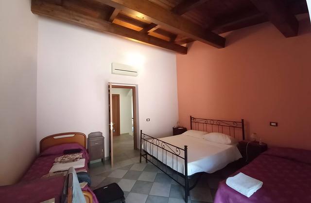 Room 'Filicudi' with Shared Terrace, Shared Garden and Air Conditioning