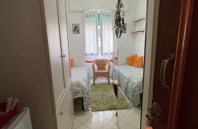 Room in Guest Room - Giuly's Room Porto Santo Stefano