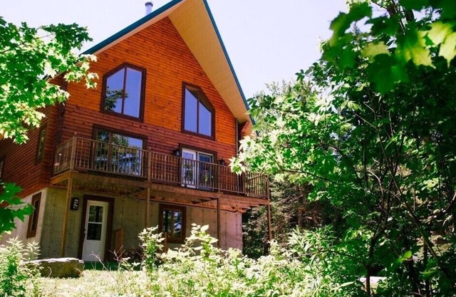 Room in nature for hikers and skiers