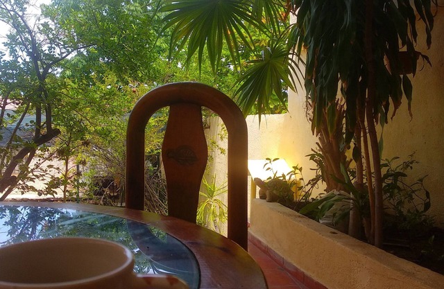 Room in Guest Room - Padrino's Hostal La Paz Full House