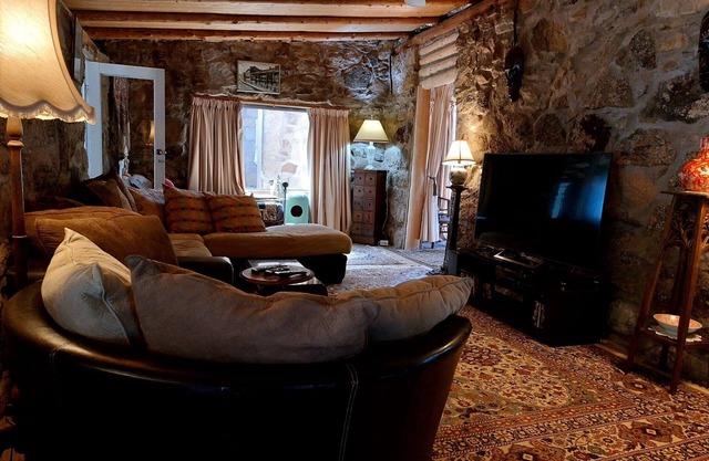 Room in Rustic Remote Stone Cottage with a Double Bed