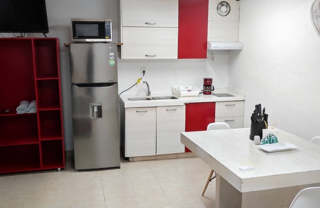 Room in Studio - New Basement Loft With all the Amenities