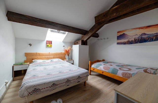 Room 'Les Carlines 4' with Mountain View, Shared Terrace and Wi-Fi