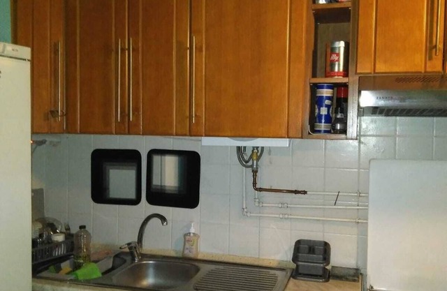 Room-lockable Room Center