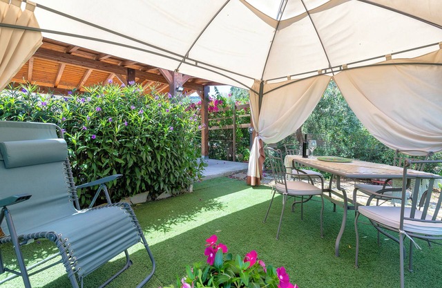 Habitación 'Mirto' con terraza compartida, Wi-Fi y aire acondicionado