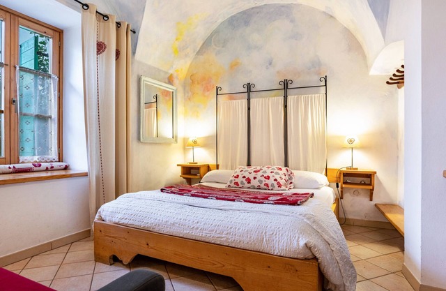 Habitación 'Moleti' con vistas a la montaña y jardín compartido
