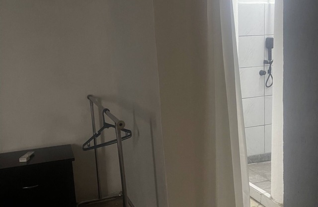 Habitación cerca del aeropuerto
