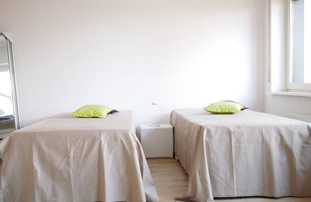 Habitación 'Nº 1' con Terraza y Jardín Compartidos