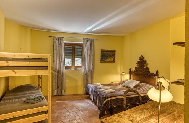 Habitación 'Sajolida' con piscina compartida, Wi-Fi y aire acondicionado