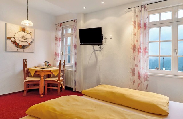 Room 'Schwarzwald 2' with Shared Terrace, Shared Garden and Wi-Fi